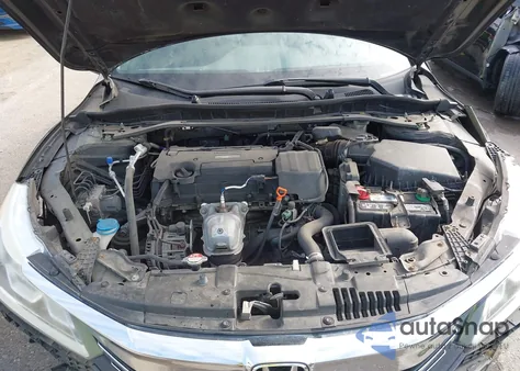 2017 Honda Accord Sport z USA, uszkodzony, nr VIN 1HGCR2F52HA125476